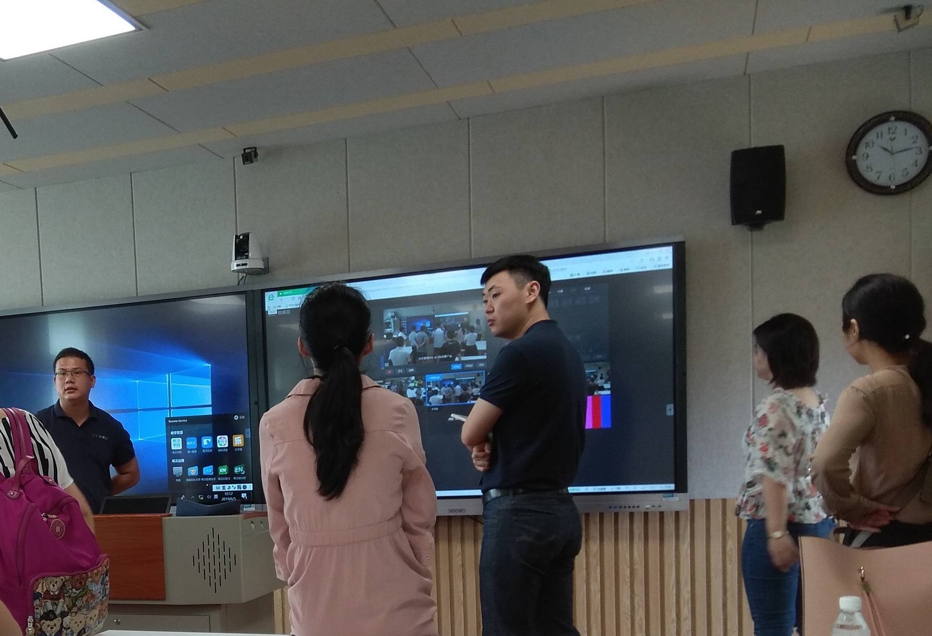 广西平果幼儿师范专科学校智慧教室